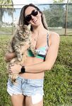 fitbryceadams Photos