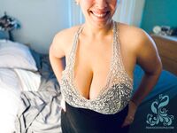 twopeacockprod Photos