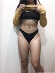 ubedientgirl Photos