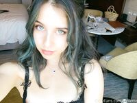 violette Photos