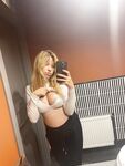 lovemeela Photos