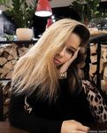 lovemeela Photos