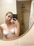 lovemeela Photos
