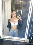 lovemeela Photos