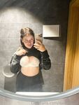 lovemeela Photos
