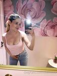 lovemeela Photos