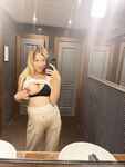 lovemeela Photos