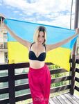 lovemeela Photos