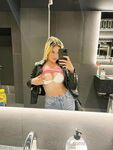 lovemeela Photos