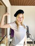 lovemeela Photos