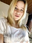 lovemeela Photos