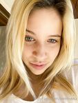 lovemeela Photos