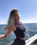 lovemeela Photos
