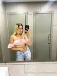 lovemeela Photos