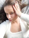 lovemeela Photos