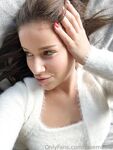 lovemeela Photos
