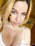 lovemeela Photos