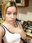 lovemeela Photos