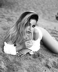 lovemeela Photos