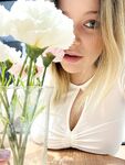 lovemeela Photos
