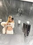 lovemeela Photos