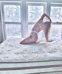 lyrictiana Photos