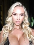 shantalmonique Photos