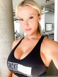 shantalmonique Photos