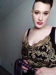 elaiyn Photos