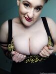 elaiyn Photos