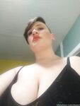 elaiyn Photos