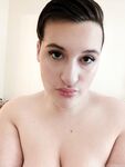 elaiyn Photos