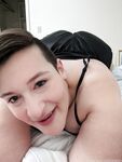 elaiyn Photos