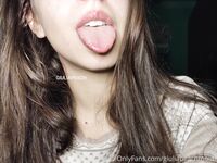 giuliapeachxx Photos
