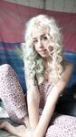 roseisdeadagain Photos