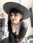 roxannerom Photos