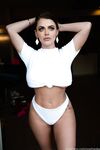 sophiedeevip Photos