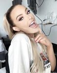 tanamongeau Photos