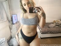 tiahlarosa Photos