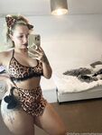 tiahlarosa Photos
