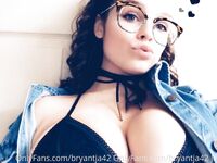 deadlykittenuwu Photos