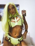 foxxwaves Photos