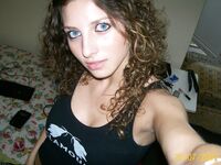 devki uno 8532 podruzhki topless Photos