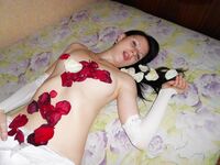 devki uno 8813 russian slut Photos