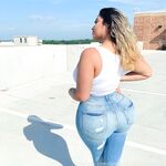 taniabombon Photos