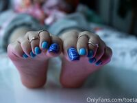 toetallydevine Photos