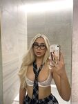 lilydaisyphillips Photos