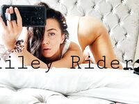 rileyridesreece Photos
