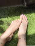 chenalfeet Photos