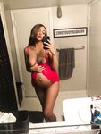 arianasimon Photos